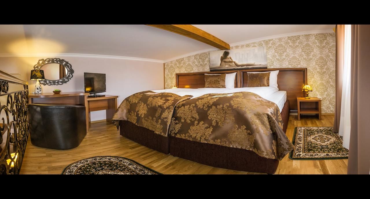 Отель Hotel Bulevard Sighisoara Сигишоара-17